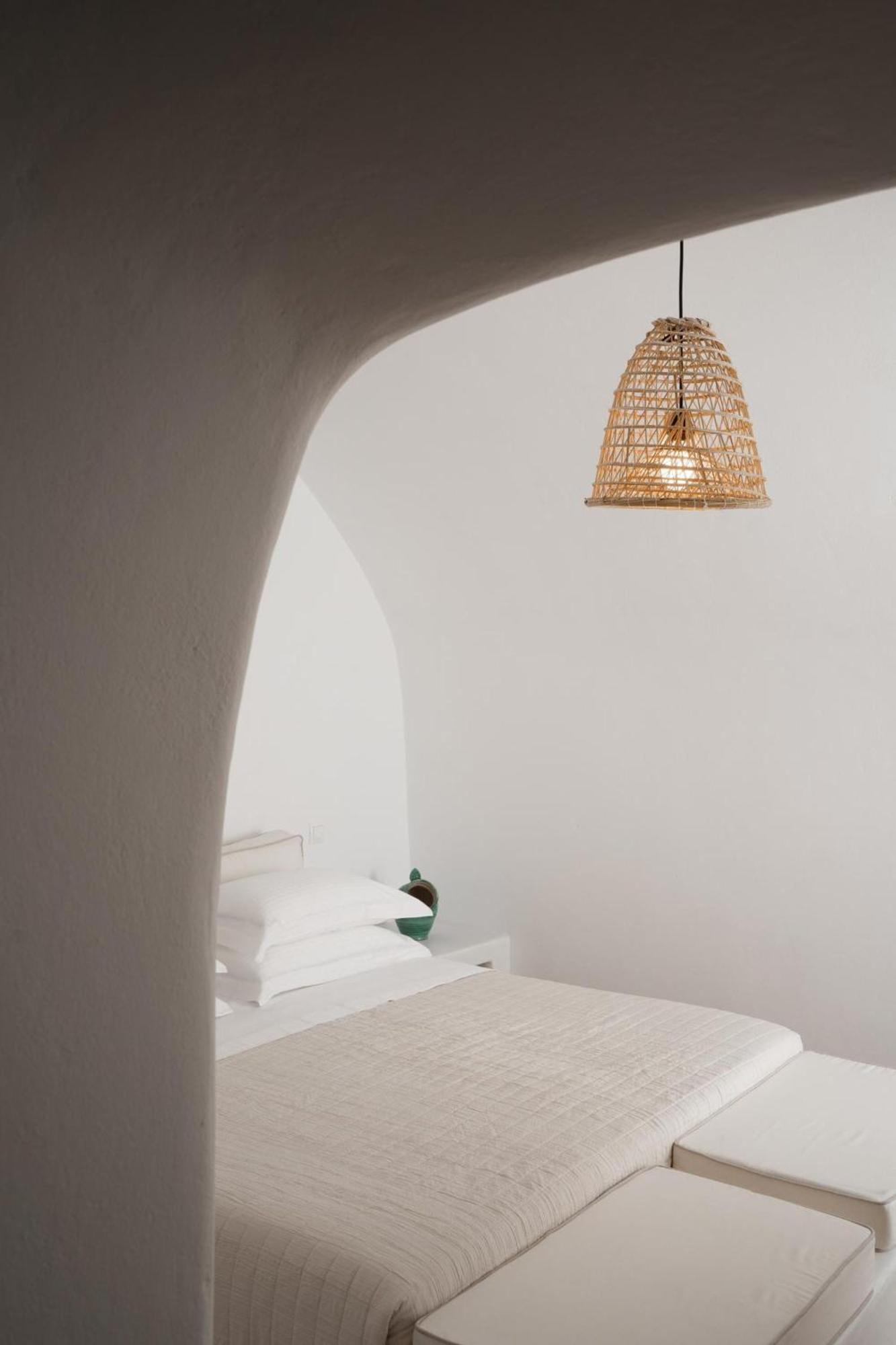 Madame Kalitsi Cozy Suites Тира Экстерьер фото